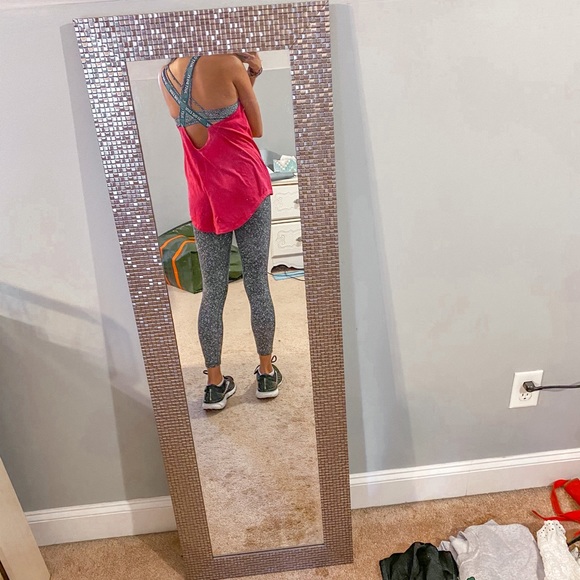 Nike Active Tank - Picture 2 of 4